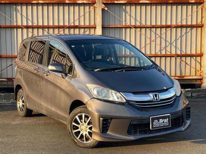 新着情報“フリードG ジャストセレクション”2015年式モダンスティールM入荷しました！