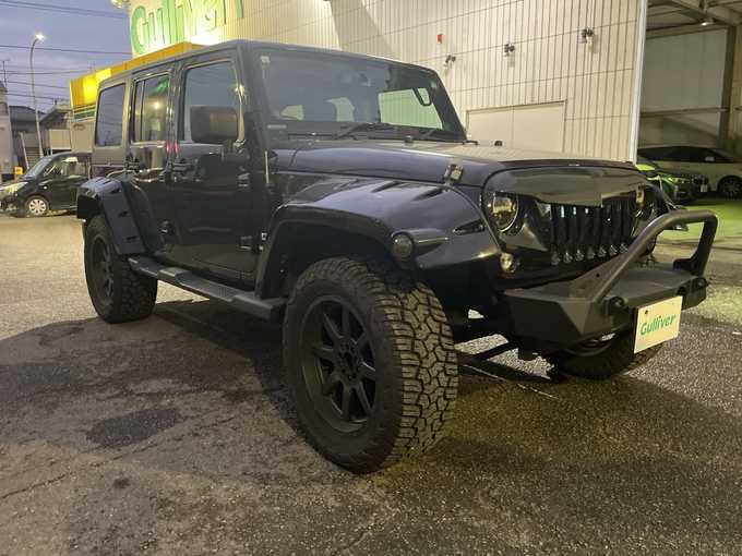 新着情報“ジープ・ラングラーアンリミテッドスポーツ”2014年式ブラック入荷しました！