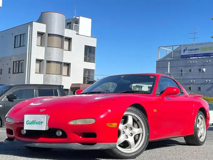 新着情報“ＲＸ－７タイプRS”1998年式ビンテージレッド入荷しました！