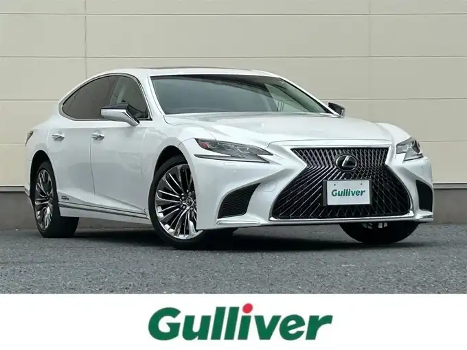 新着情報“ＬＳLS500h Iパッケージ”2017年式ソニッククォーツ入荷しました！