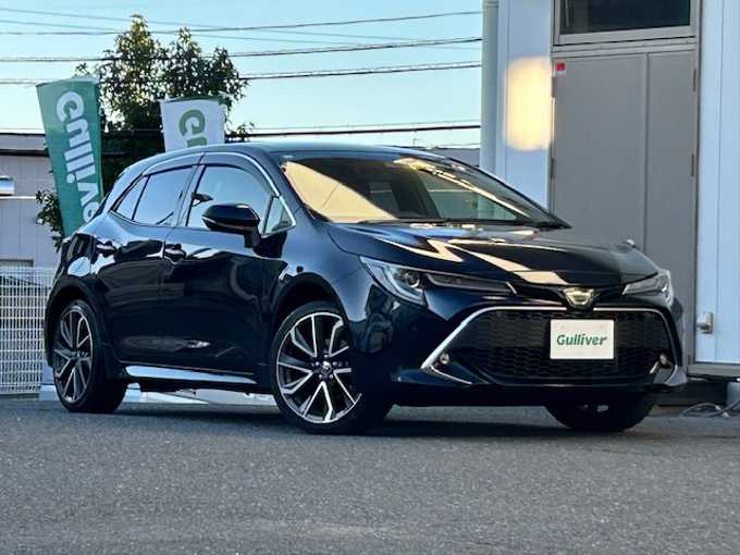 新着情報“カローラスポーツG Z”2018年式ブラッキッシュアゲハガラスフレーク入荷しました！
