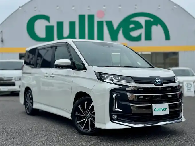 新着情報“ノアハイブリッドS－Z”2025年式ホワイトパールクリスタルシャイン入荷しました！