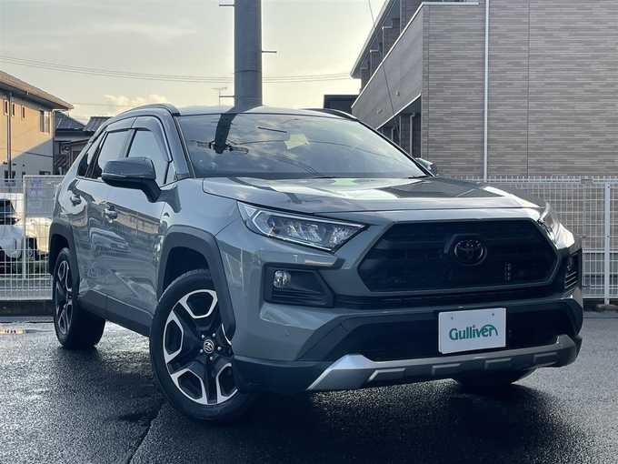 新着情報“ＲＡＶ４アドベンチャー”2019年式アーバンカーキ入荷しました！