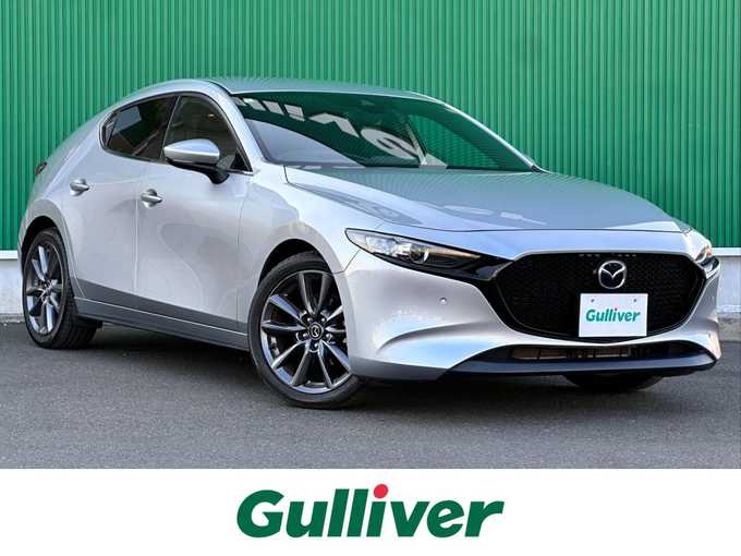 新着情報“ＭＡＺＤＡ３ファストバック15Sツーリング”2021年式ソニックシルバーM入荷しました！