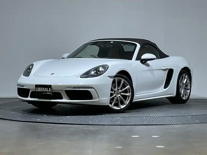 新着情報“７１８ボクスター”2017年式白入荷しました！