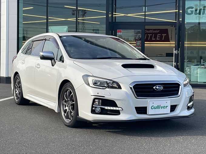 新着情報“レヴォーグ1．6GT－Sアイサイト”2014年式クリスタルホワイトP入荷しました！
