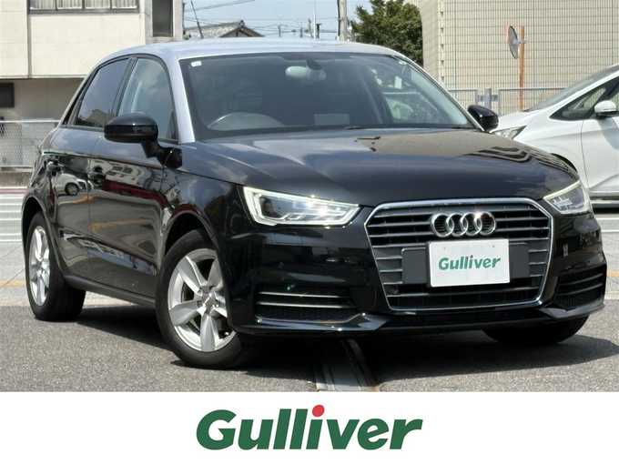 新着情報“Ａ１スポーツバック1．0TFSI”2018年式黒Ⅱ入荷しました！