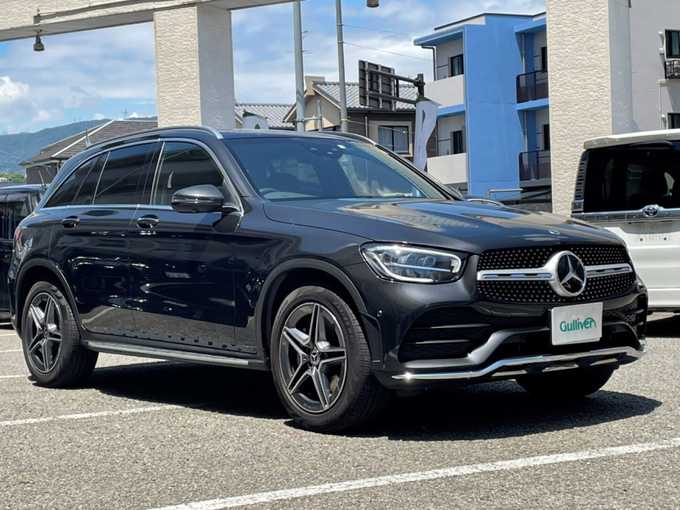 新着情報“ＧＬＣ２２０d 4マチックスポーツ”2021年式グレーＭ入荷しました！