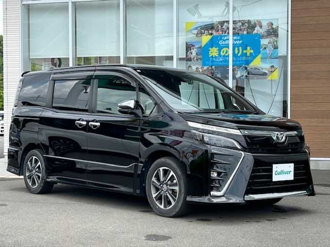 新着情報“ヴォクシーZS 煌Ⅱ”2020年式ブラック入荷しました！