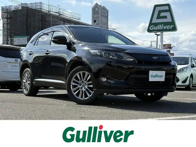 新着情報“ハリアープレミアム”2016年式ブラック入荷しました！