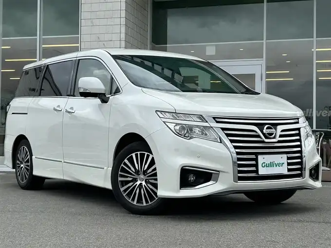 新着情報“エルグランド250ハイウェイスターS”2017年式ブリリアントホワイトパール入荷しました！