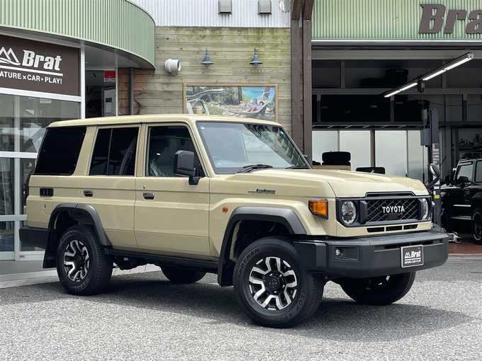 新着情報“ランドクルーザー７０AX”2024年式ベージュ入荷しました！
