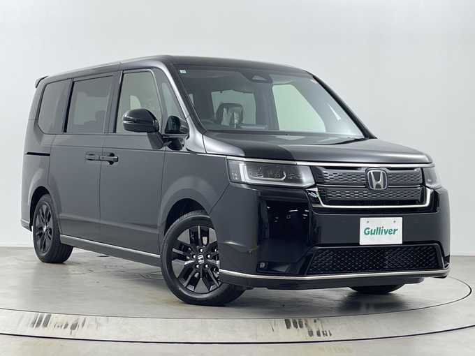 新着情報“ステップワゴンe:HEVスパーダ”2025年式クリスタルブラックパール入荷しました！