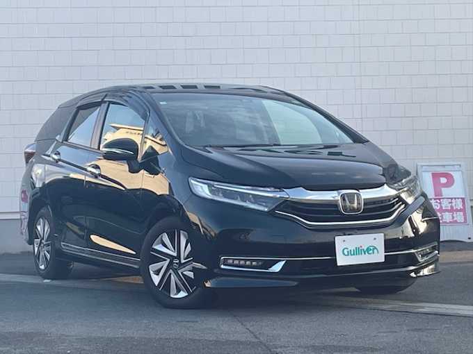 新着情報“シャトルハイブリッドX ホンダセンシング”2020年式クリスタルブラックパール入荷しました！