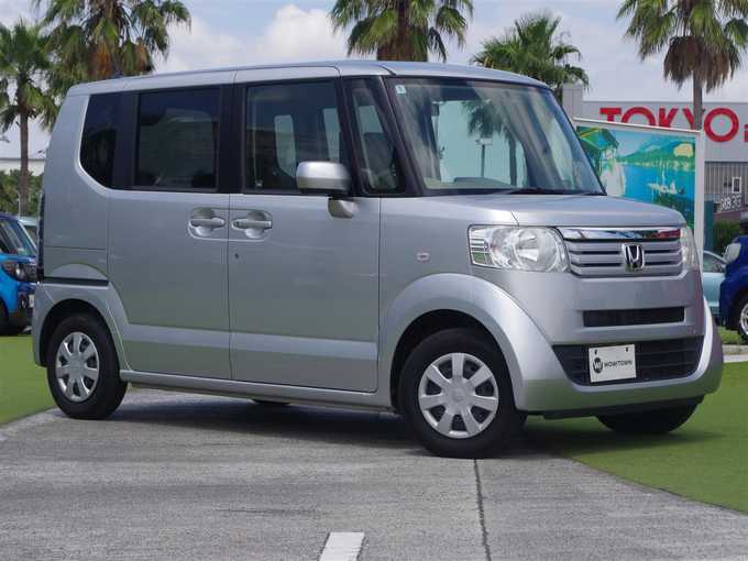 新着情報“Ｎ－ＢＯＸ＋G”2011年式アラバスターシルバーメタリック入荷しました！