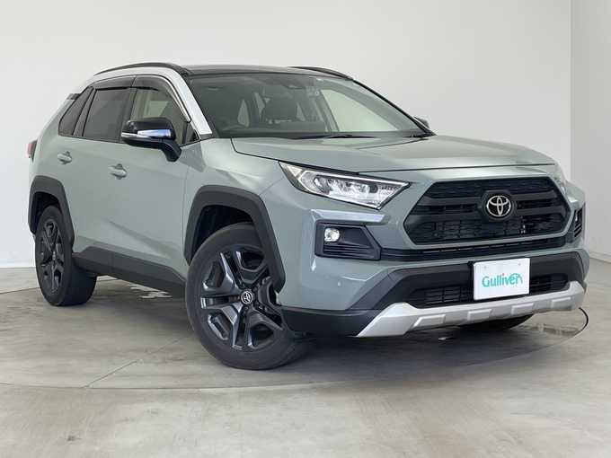 新着情報“ＲＡＶ４アドベンチャー”2022年式アッシュグレーメタリック/アーバンカーキ入荷しました！