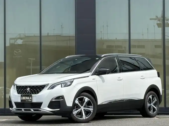 新着情報“５００８GT ブルーHDi”2021年式パール入荷しました！