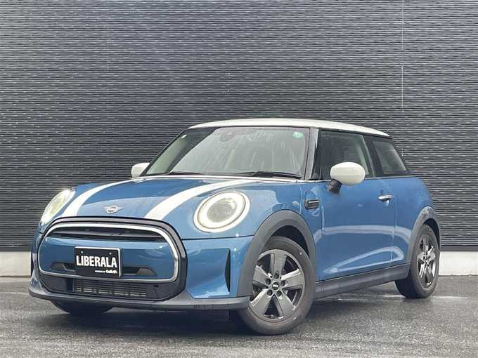 新着情報“ＭＩＮＩクーパーD”2021年式アイランドブルー入荷しました！