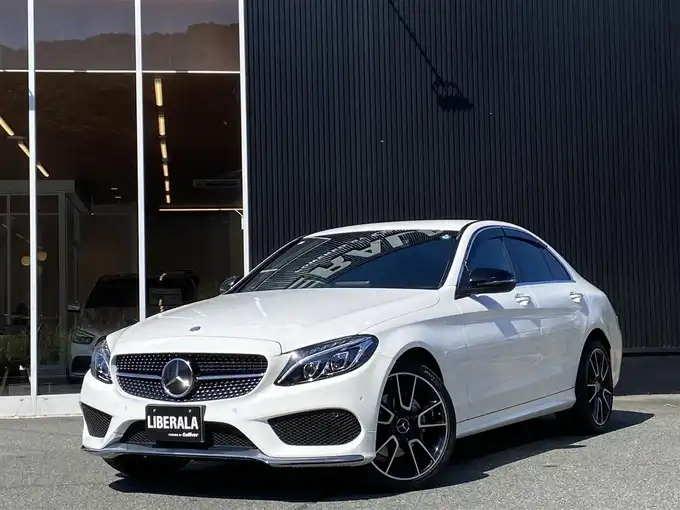 新着情報“ＣクラスC200アバンギャルド AMGライン”2015年式ポーラホワイト入荷しました！