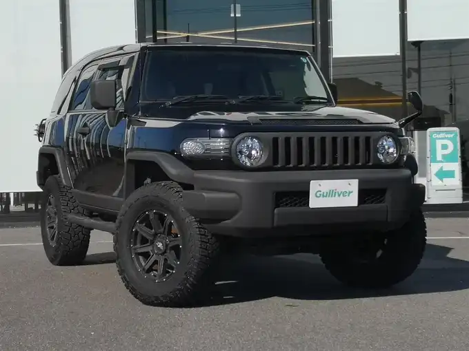 新着情報“ＦＪクルーザーブラックカラーパッケージ”2013年式ブラック/ホワイト入荷しました！