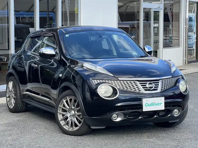 新着情報“ジューク15RX アーバンセレクション”2011年式サファイアブラック入荷しました！