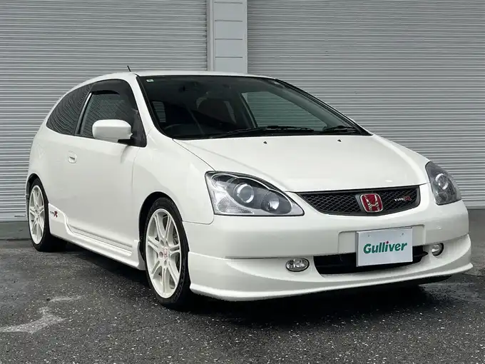 新着情報“シビックタイプR”2004年式チャンピオンシップホワイト入荷しました！