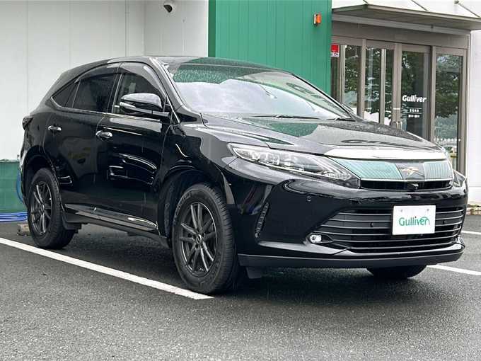 新着情報“ハリアーエレガンス”2018年式ブラック入荷しました！