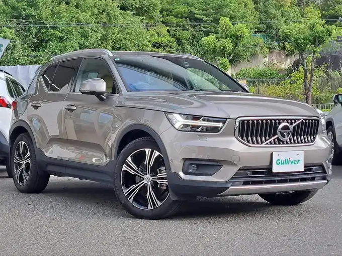 新着情報“ＸＣ４０B4 AWD インスクリプション”2020年式ぺブルグレー入荷しました！