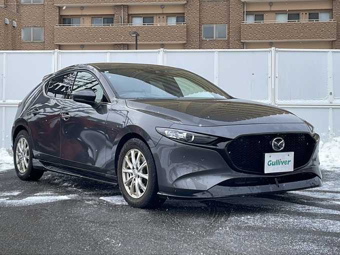 新着情報“ＭＡＺＤＡ３ファストバック15Sツーリング”2019年式マシーングレープレミアムM入荷しました！
