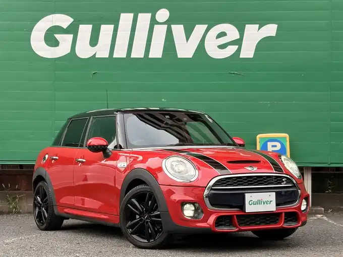 新着情報“ＭＩＮＩジャーミン クーパーS”2016年式チリ・レッド入荷しました！
