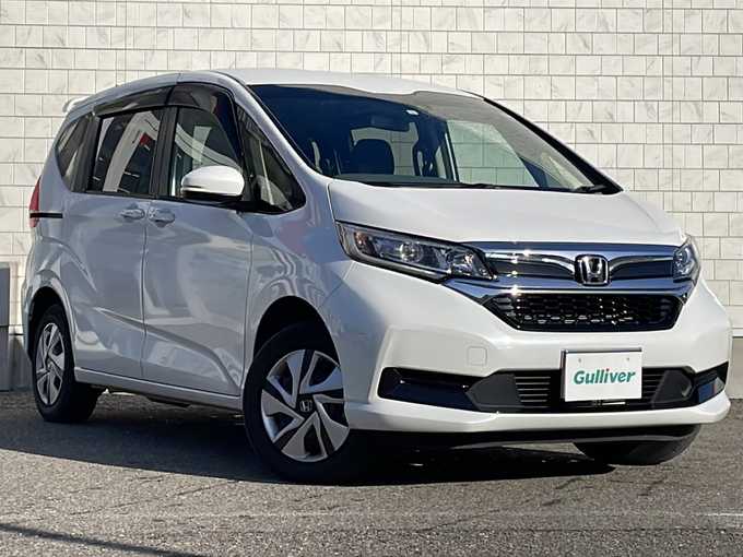 新着情報“フリードハイブリッドハイブリッド・G”2023年式プラチナホワイトパール入荷しました！