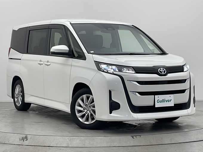 新着情報“ノアハイブリッドG”2022年式ホワイトパールクリスタルシャイン入荷しました！