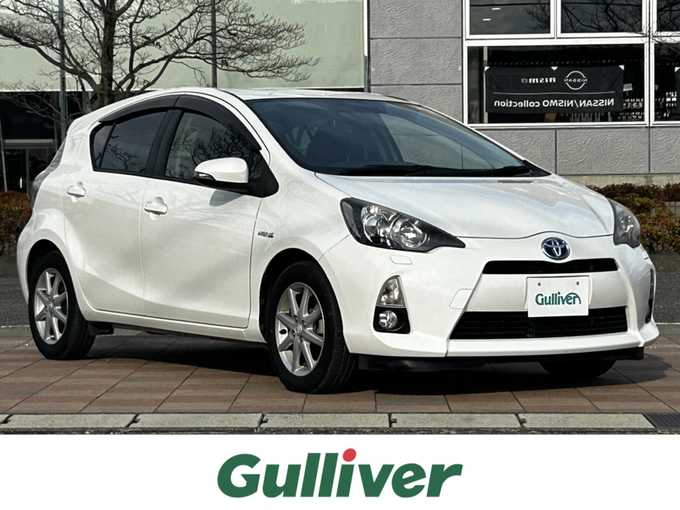 新着情報“アクアG”2013年式ライムホワイトパールクリスタルシャイン入荷しました！