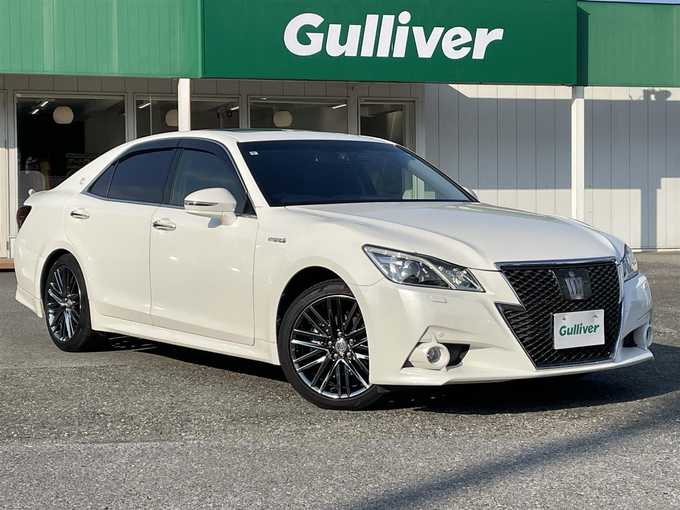 新着情報“クラウンハイブリッドアスリートG”2013年式ホワイトパールクリスタルシャイン入荷しました！