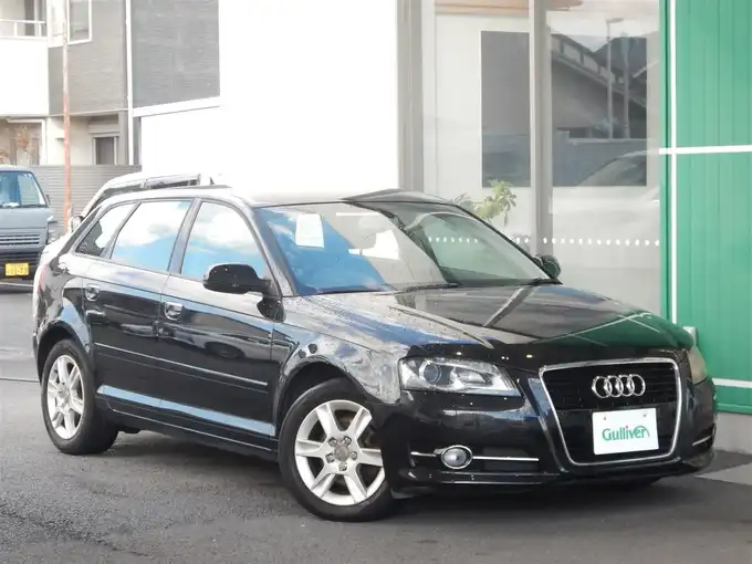 新着情報“Ａ３スポーツバック 1．4 TFSI”2011年式ファントムブラックパールエフェクト入荷しました！