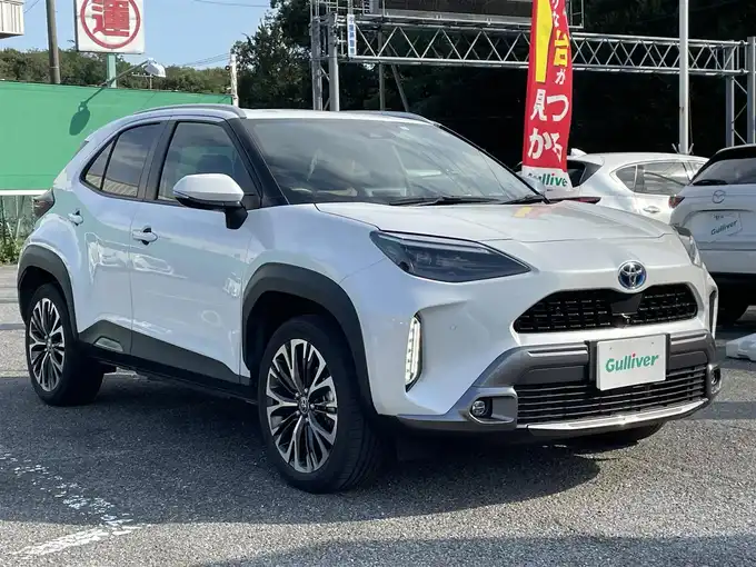 新着情報“ヤリスクロスハイブリッドZ アドベンチャー”2023年式プラチナホワイトパールマイカ入荷しました！