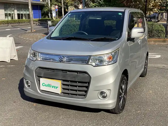 新着情報“ワゴンＲスティングレーT CDプレーヤー装着車”2013年式シルキーシルバーメタリック入荷しました！