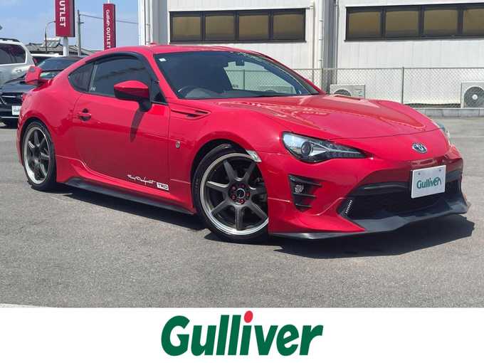 新着情報“８６GT”2016年式ピュアレッド入荷しました！
