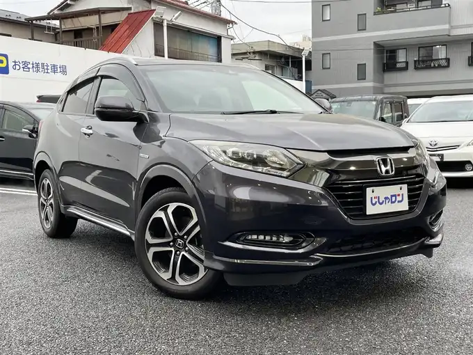 新着情報“ヴェゼルハイブリッドZ・ホンダセンシング”2016年式ルーセブラックM入荷しました！