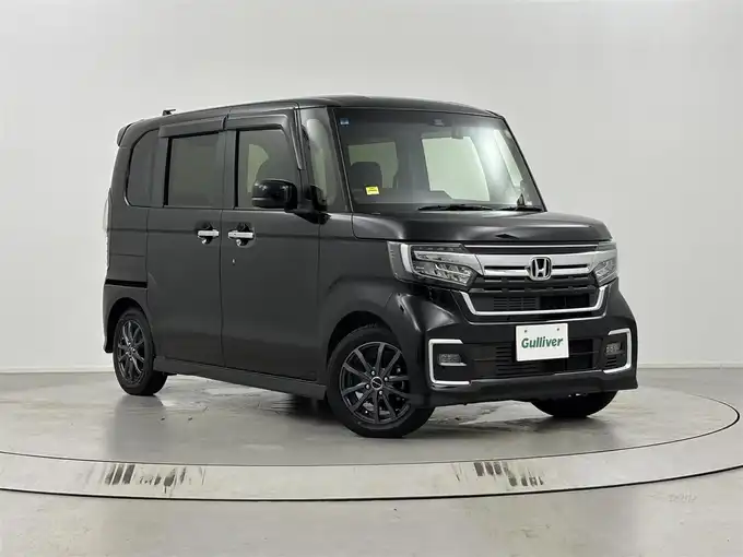 新着情報“Ｎ－ＢＯＸカスタムL”2021年式クリスタルブラックパール入荷しました！