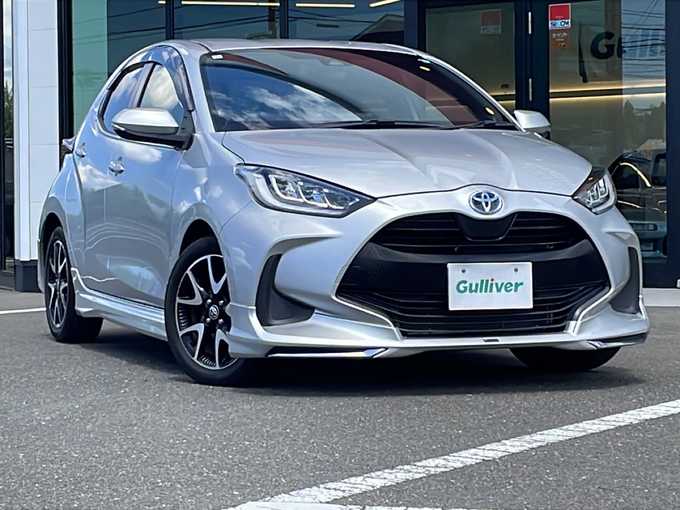 新着情報“ヤリスハイブリッドZ”2020年式シルバーM入荷しました！