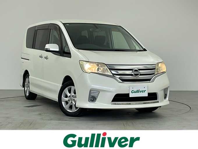 新着情報“セレナハイウェイスター Vセレクション”2011年式ブリリアントホワイトパール入荷しました！