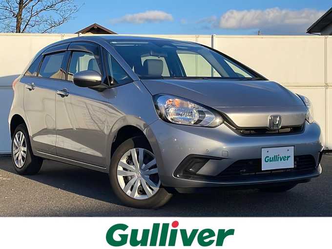 新着情報“フィットベーシック”2020年式ルナシルバーM入荷しました！