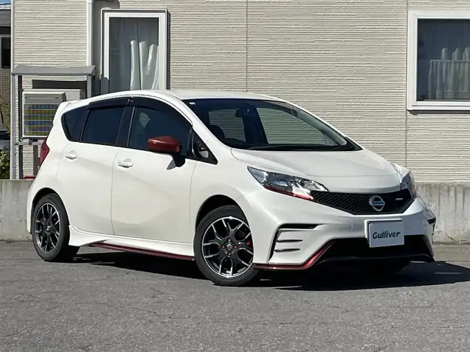 新着情報“ノートニスモ”2014年式ブリリアントホワイトパール入荷しました！
