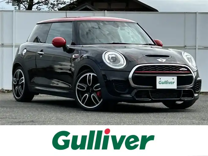 新着情報“ＭＩＮＩジョンクーパーワークス”2018年式ミッドナイト・ブラック・メタリック入荷しました！