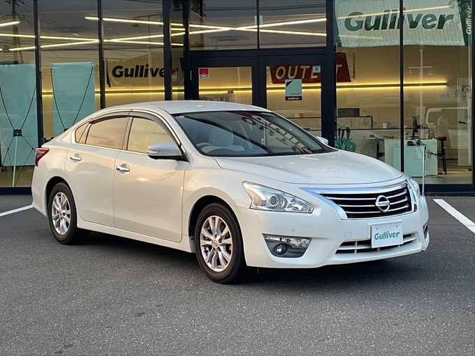 新着情報“ティアナXV ナビAVMパッケージ”2017年式白入荷しました！