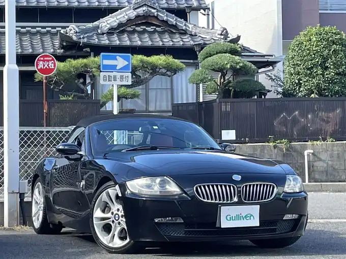 新着情報“Ｚ４ロードスター 3．0si”2006年式サファイアブラックP入荷しました！