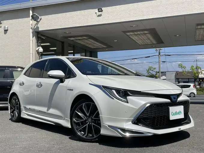 新着情報“カローラ スポーツハイブリッドG Z”2019年式ホワイトパールクリスタルシャイン入荷しました！