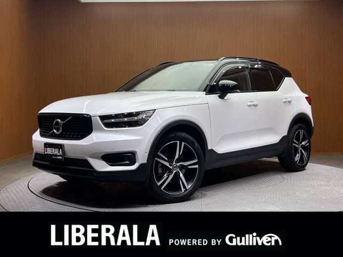 新着情報“ＸＣ４０T4 AWD Rデザイン”2019年式クリスタルホワイトP入荷しました！
