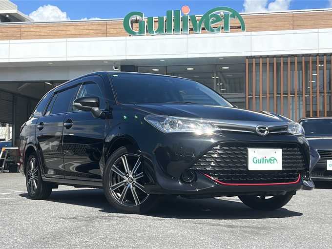 新着情報“カローラフィールダー1．5G プラスレッド”2017年式ブラックマイカ入荷しました！